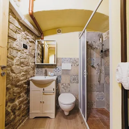 Casa Iside - Historic 14th-century In The Hamlet Apartment