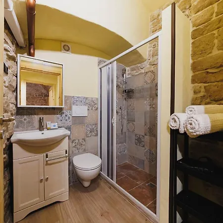 Apartment Casa Iside - Historic 14th-century In The Hamlet Bitetto